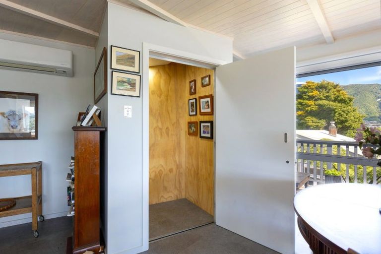 Photo of property in 3 Russell Street, Picton, 7220