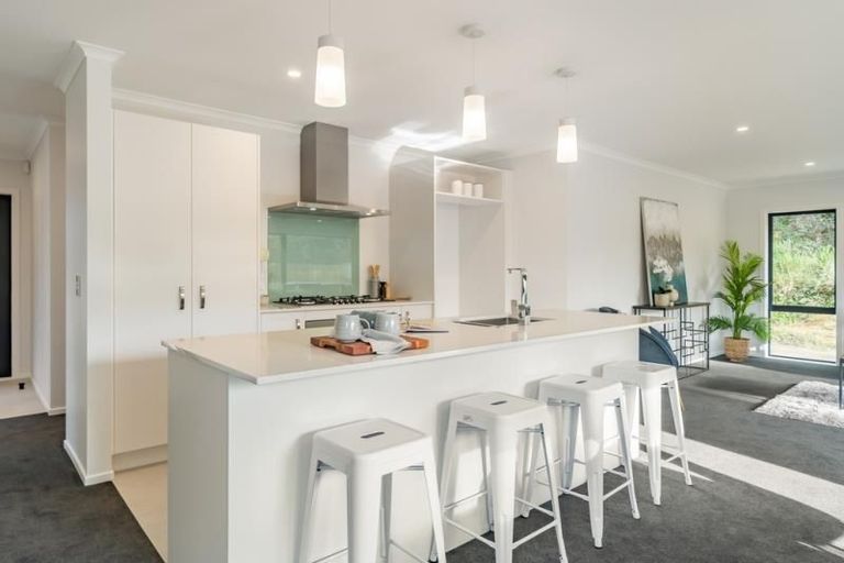 Photo of property in 15 Te Awa Rere Grove, Stokes Valley, Lower Hutt, 5019