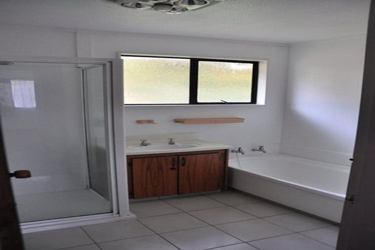 Photo of property in 2/67 Cortina Avenue, Johnsonville, Wellington, 6037