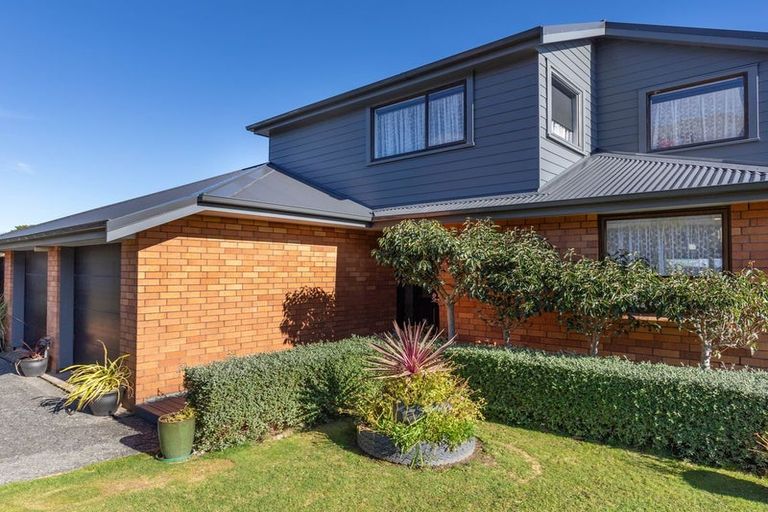 Photo of property in 14 Loris Place, Karoro, Greymouth, 7805