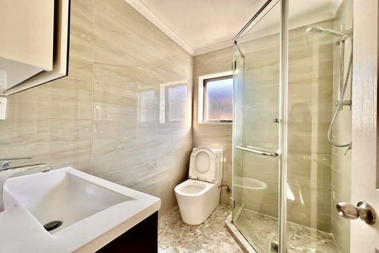 Photo of property in 109 Everglade Drive, Totara Heights, Auckland, 2105