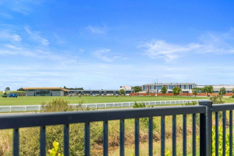 Photo of property in 32 Drabble Crescent, Papamoa Beach, Papamoa, 3118