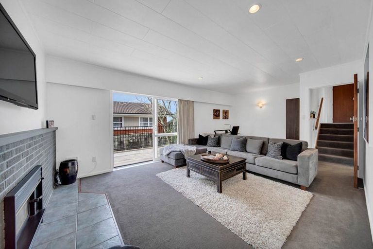 Photo of property in 6 Snowden Place, Opaheke, Papakura, 2113