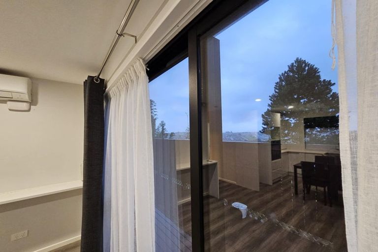 Photo of property in 91 Fairview Avenue, Fairview Heights, Auckland, 0632