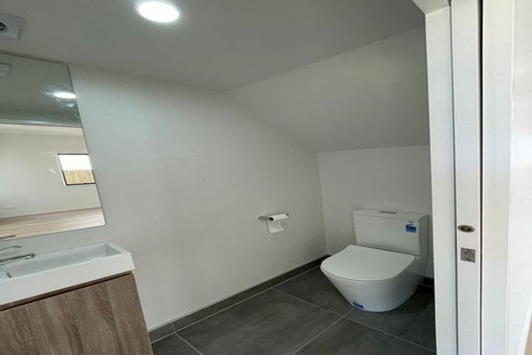 Photo of property in 3b Putiputi Way, Papakura, 2110