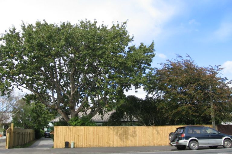 Photo of property in 350 Fergusson Drive, Heretaunga, Upper Hutt, 5018