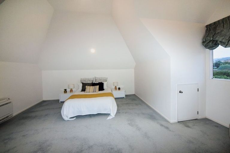 Photo of property in 4 Amesbury Drive, Churton Park, Wellington, 6037