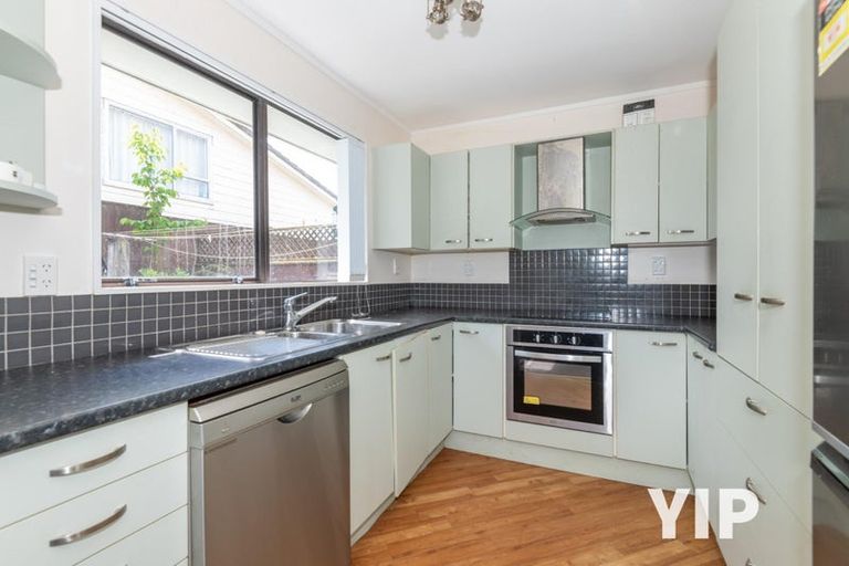 Photo of property in 14 Tortola Crescent, Grenada Village, Wellington, 6037