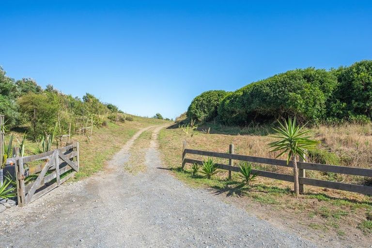 Photo of property in 47 Pingoa Lane, Peka Peka, Waikanae, 5391