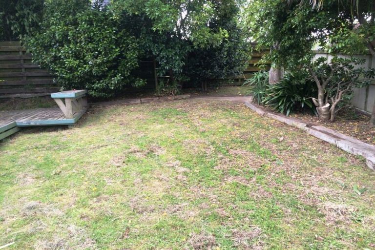 Photo of property in 98 Resolution Road, Welcome Bay, Tauranga, 3112