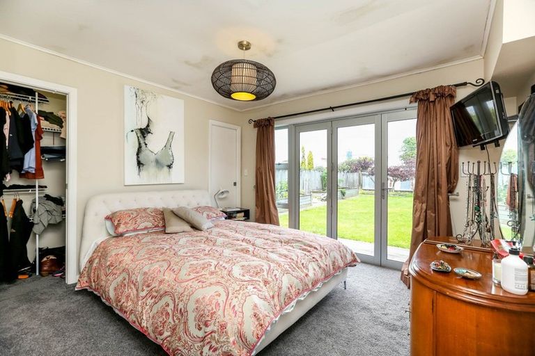 Photo of property in 6 Kaimata Street, Brooklands, New Plymouth, 4310