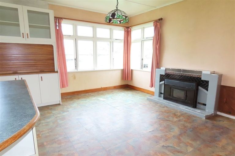 Photo of property in 328 Arapaepae Road, Levin, 5571