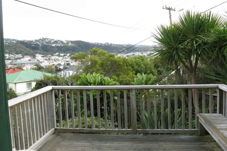 Photo of property in 36 Lawrence Street, Newtown, Wellington, 6021
