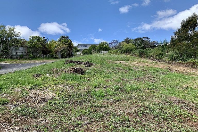 Photo of property in 121d Sunnyside Road, Sunnyvale, Auckland, 0612