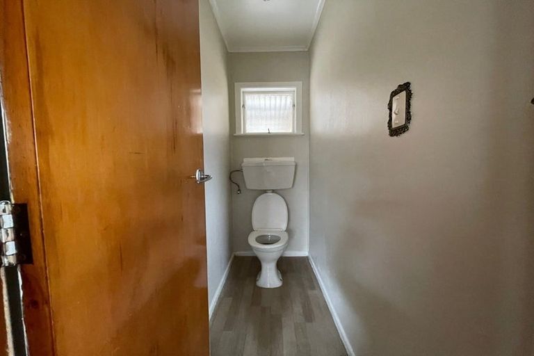 Photo of property in 30 Eddowes Street, Manurewa, Auckland, 2102