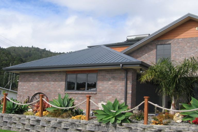 Photo of property in 25 Aputa Avenue, Te Puru, Thames, 3575