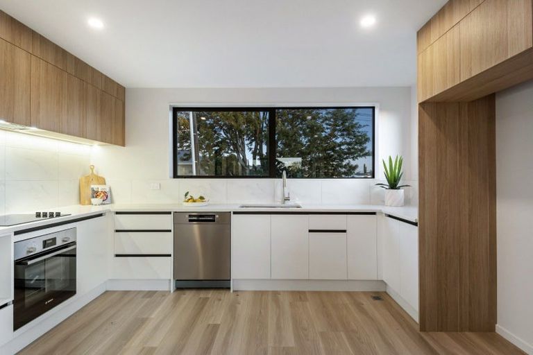 Photo of property in 5/2 Fairview Road, Papatoetoe, Auckland, 2025