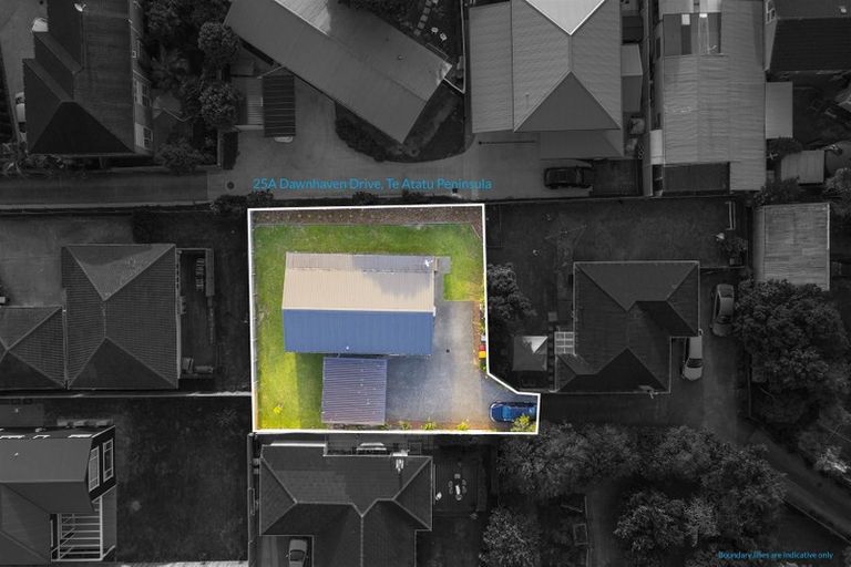 Photo of property in 25a Dawnhaven Drive, Te Atatu Peninsula, Auckland, 0610