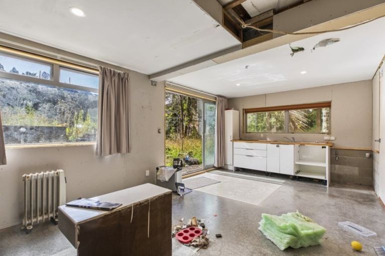 Photo of property in 37 Western Road, Laingholm, Auckland, 0604