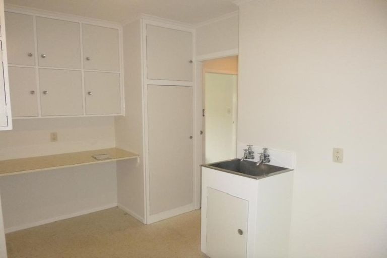 Photo of property in 120 Kings Crescent, Hutt Central, Lower Hutt, 5010