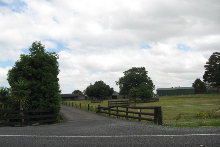 Photo of property in 239a Karaka Nth Road, Karaka, Papakura, 2580