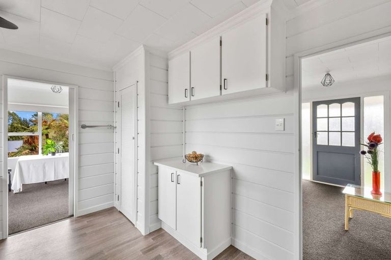 Photo of property in 102 Heta Road, Highlands Park, New Plymouth, 4312