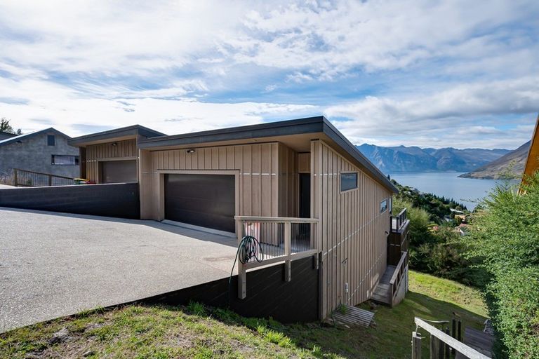Photo of property in 48b Dart Place, Fernhill, Queenstown, 9300