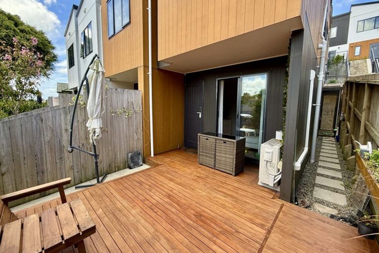 Photo of property in Rf202b, 36/18 Hewlett Road, Massey, Auckland, 0614