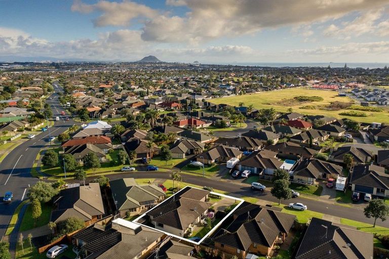 Photo of property in 6 Atlantic Close, Papamoa Beach, Papamoa, 3118