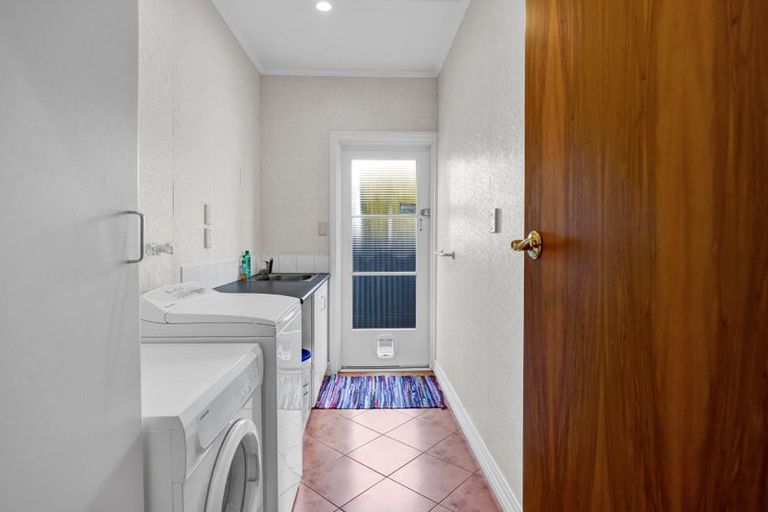 Photo of property in 19 George Street, Hawera, 4610