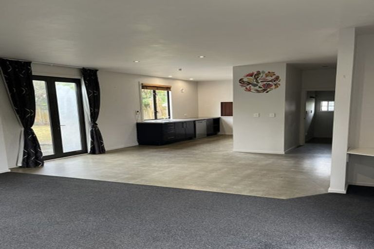 Photo of property in 15 Ruapehu Drive, Fitzherbert, Palmerston North, 4410