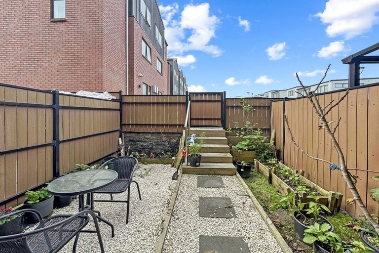 Photo of property in 6 Picturesque Drive, Flat Bush, Auckland, 2019