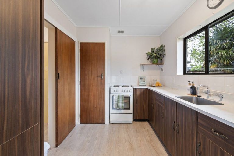 Photo of property in 4 Bethel Court, Milson, Palmerston North, 4414