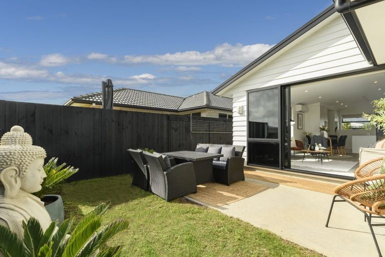 Photo of property in 42 Cupples Street, Papamoa Beach, Papamoa, 3118