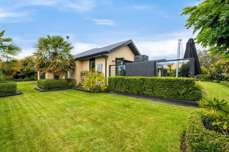 Photo of property in 1 Riverside Lane, Spencerville, Christchurch, 8083