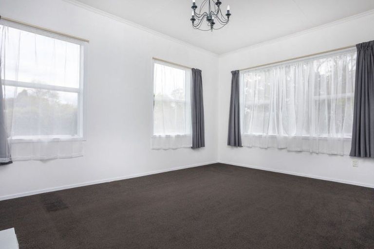 Photo of property in 27 Hospital Street, Dannevirke, 4930