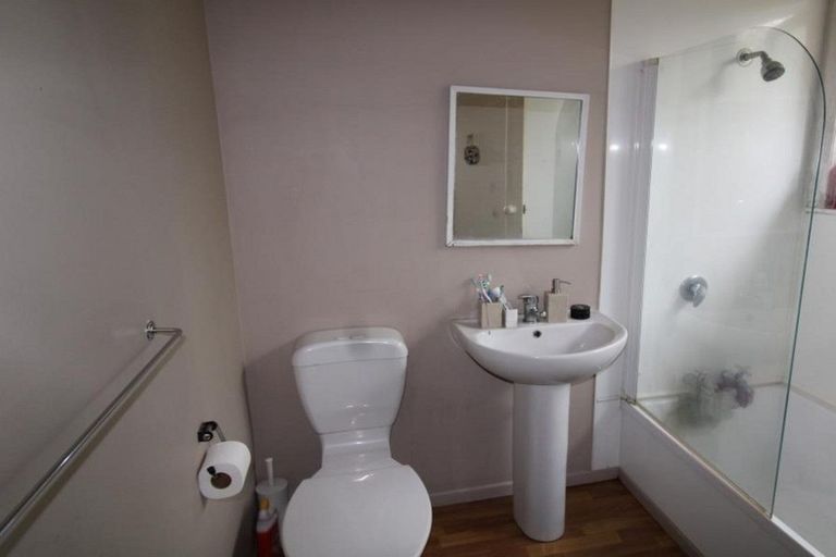 Photo of property in 30 Bateman Avenue, Bryndwr, Christchurch, 8053