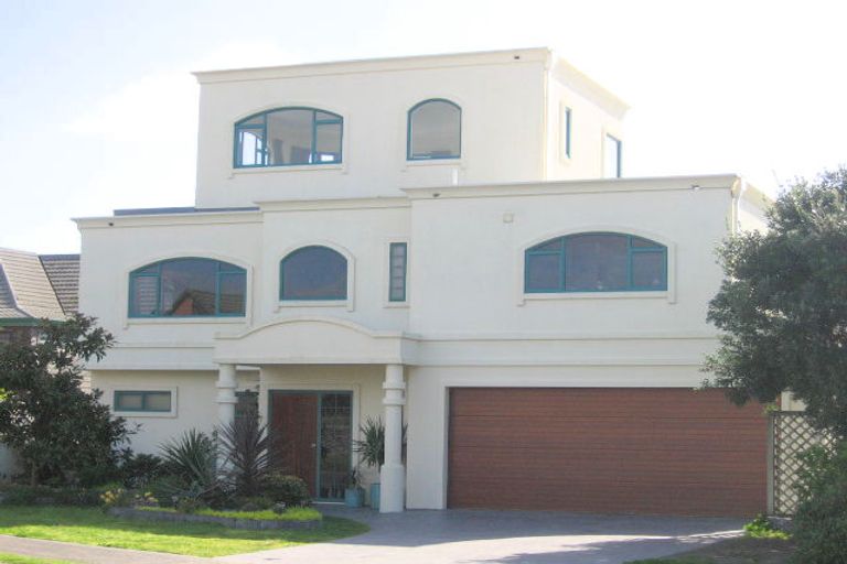 Photo of property in 26a Sunbrae Grove, Mount Maunganui, 3116