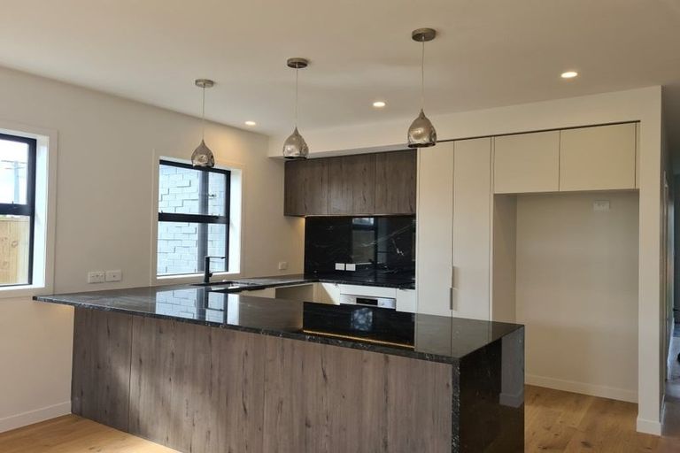 Photo of property in 8a Percy Road, Papamoa Beach, Papamoa, 3118