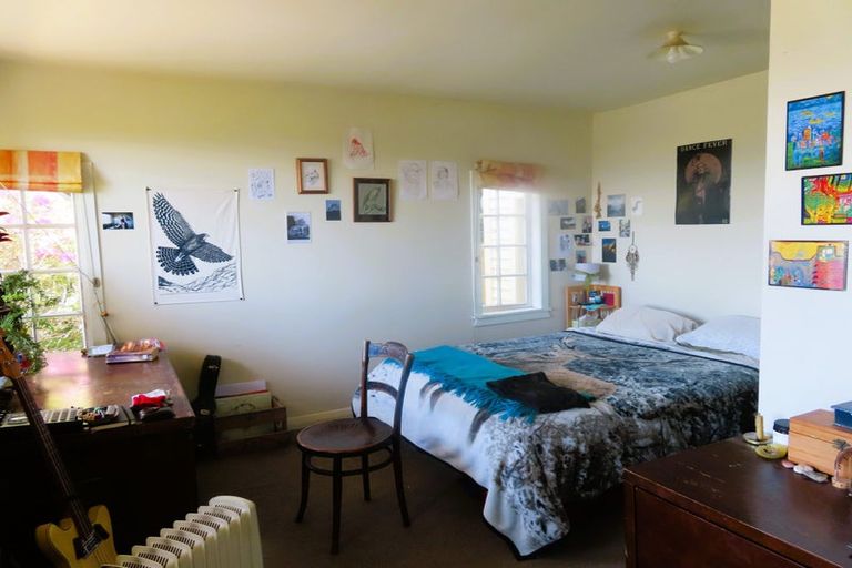 Photo of property in 6 Thorby Street, Northland, Wellington, 6012