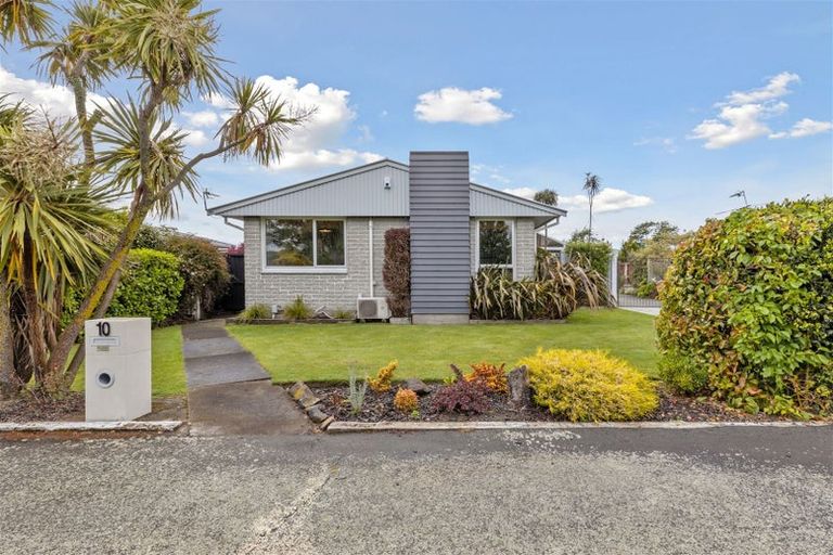 Photo of property in 10 West-watson Avenue, Hillmorton, Christchurch, 8025