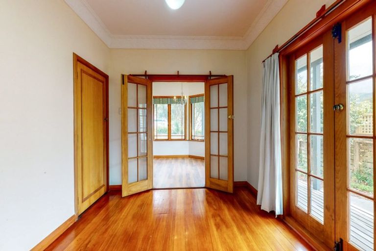 Photo of property in 87 Kings Crescent, Hutt Central, Lower Hutt, 5010