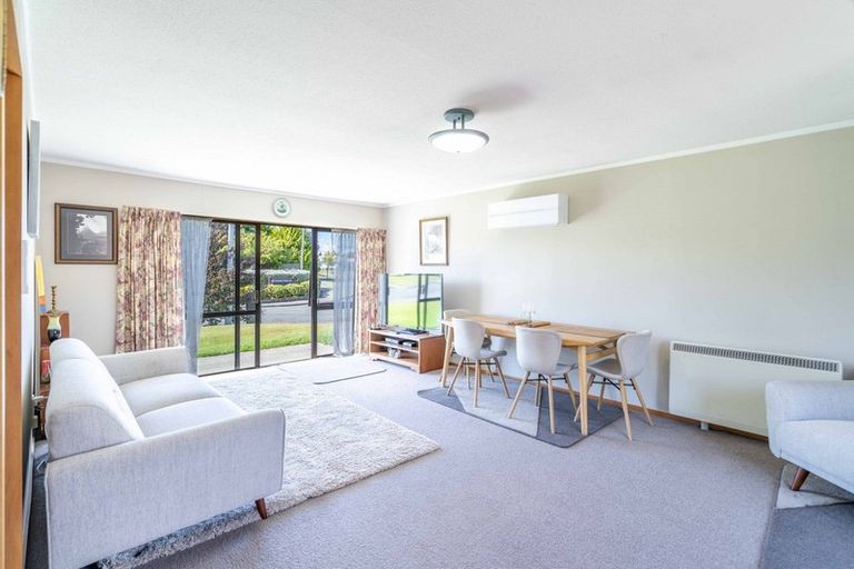Photo of property in 1 Donald Ross Place, Te Anau, 9600