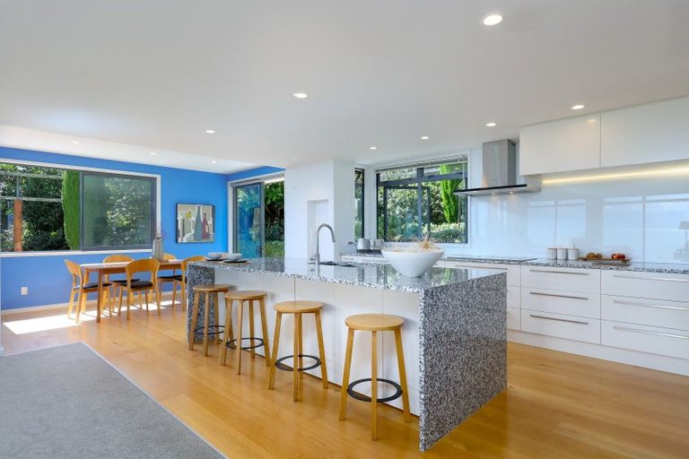 Photo of property in 28 The Cliffs, Britannia Heights, Nelson, 7010