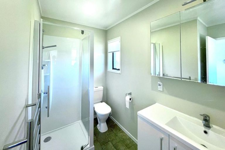 Photo of property in 254 Don Buck Road, Massey, Auckland, 0614