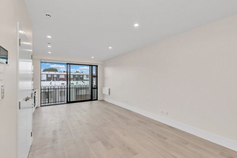 Photo of property in 206/11 Hinaki Street, Point England, Auckland, 1072