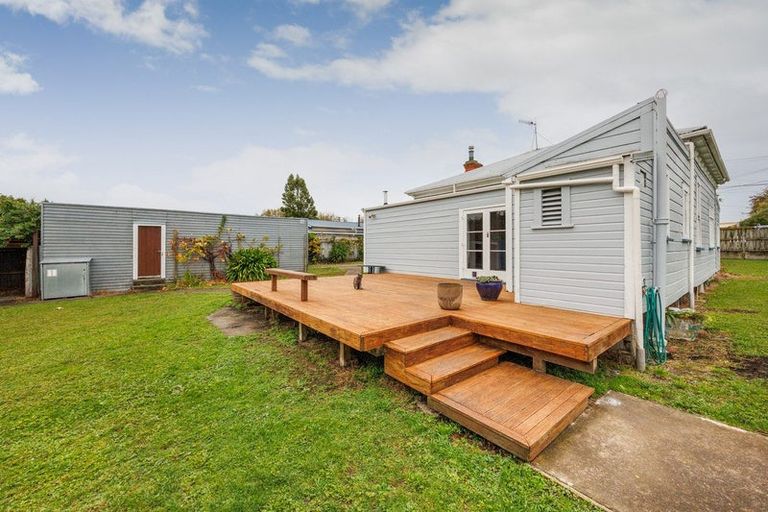 Photo of property in 6 Ngareta Street, Marton, 4710