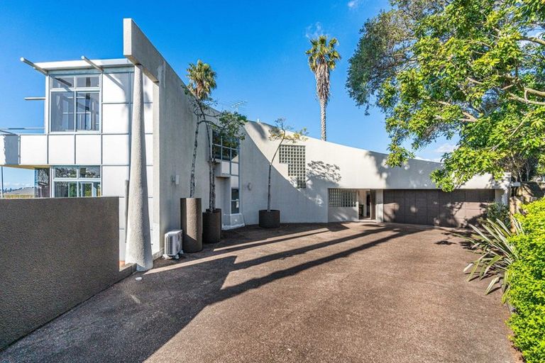 Photo of property in 188 Kohimarama Road, Kohimarama, Auckland, 1071