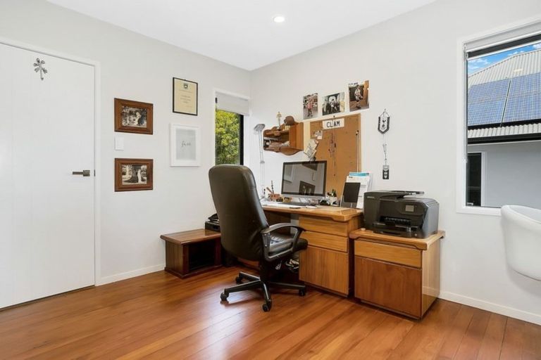 Photo of property in 23 Humariri Street, Point Chevalier, Auckland, 1022