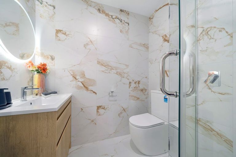 Photo of property in 11 Sarona Avenue, Glen Eden, Auckland, 0602